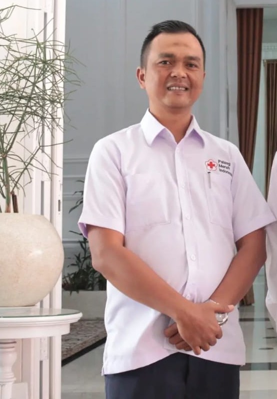 dr. Iwan Irawan Sebagai kepala UDD PMI Garut